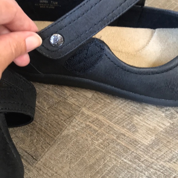 Mary Janes by CushionAir NEW 7.5 - Picture 7 of 7